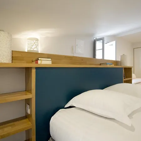 Appartement Centre Historique - Tour Du Pin 3 *