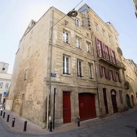 Centre Historique - Tour Du Pin 3 *