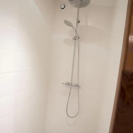 Centre Historique - Tour Du Pin 3 Daire *