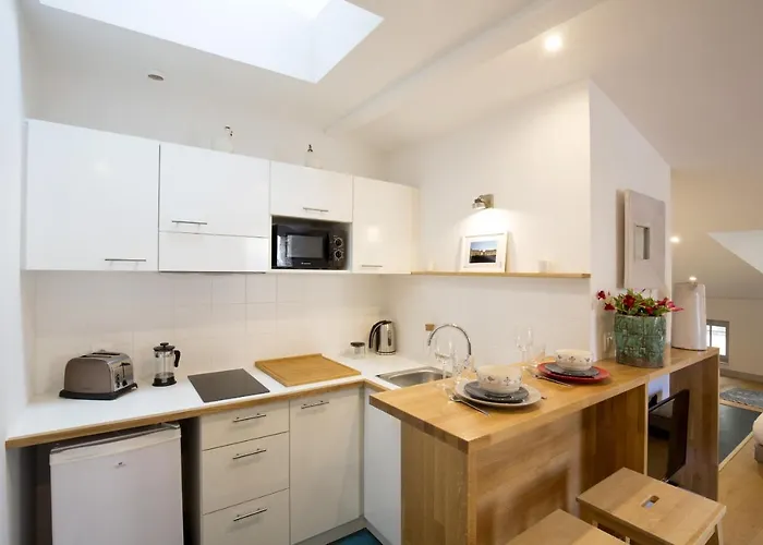 Centre Historique - Tour Du Pin 3 Apartment