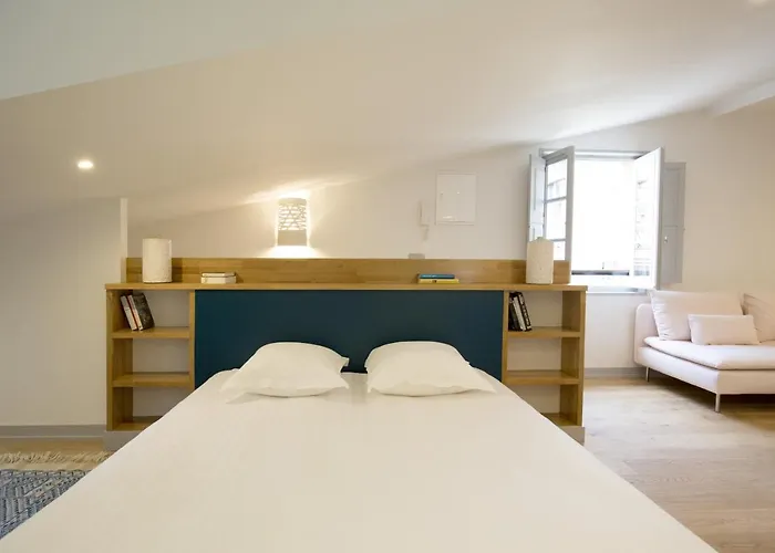 Centre Historique - Tour Du Pin 3