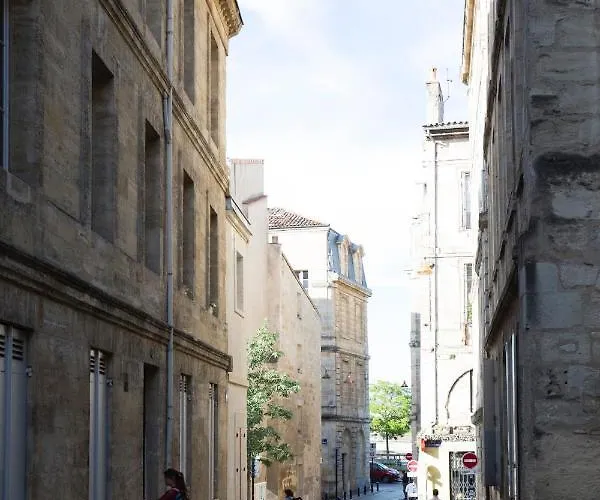 Centre Historique - Tour Du Pin 3